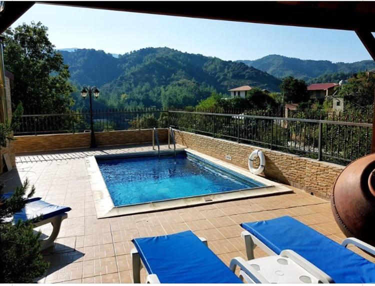 The Love Holiday House Tris Elies Ngoại thất bức ảnh