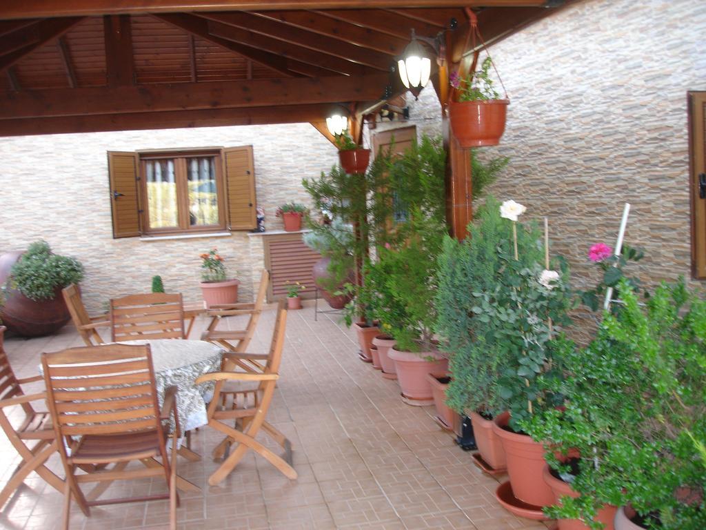 The Love Holiday House Tris Elies Ngoại thất bức ảnh